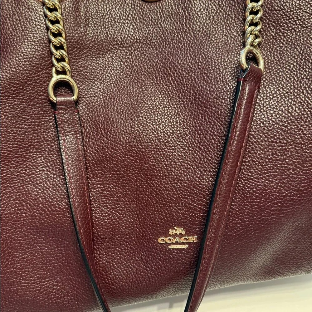 Coach Turnlock Dark Burgundy Chain Tote and Wallet Set - Picture 2 of 6